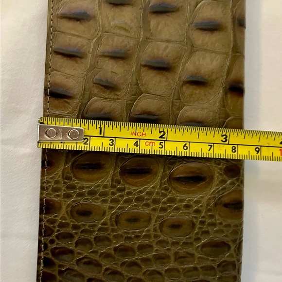 Brahmin Olive Crocodile Embossed Wallet Set - Picture 14 of 15